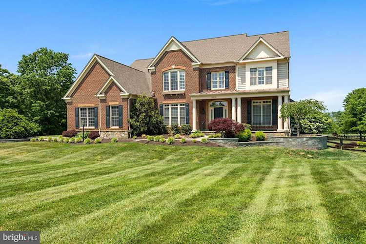 16679 Chestnut Overlook Dr Purcellville, VA 20132
