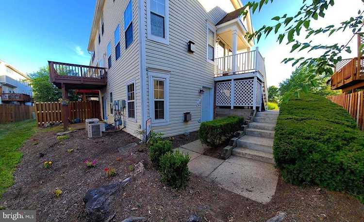 8011 Lantern Ct Manassas, VA 20109