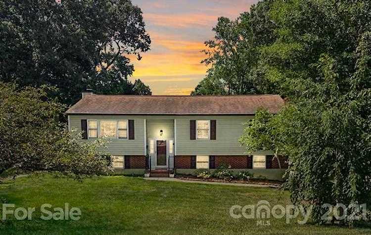 222 Dogwood Dr Mount Holly, NC 28120 | MLS 3761097 Photo 1