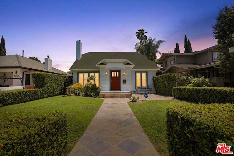 574 N Lucerne Blvd Los Angeles, CA 90004