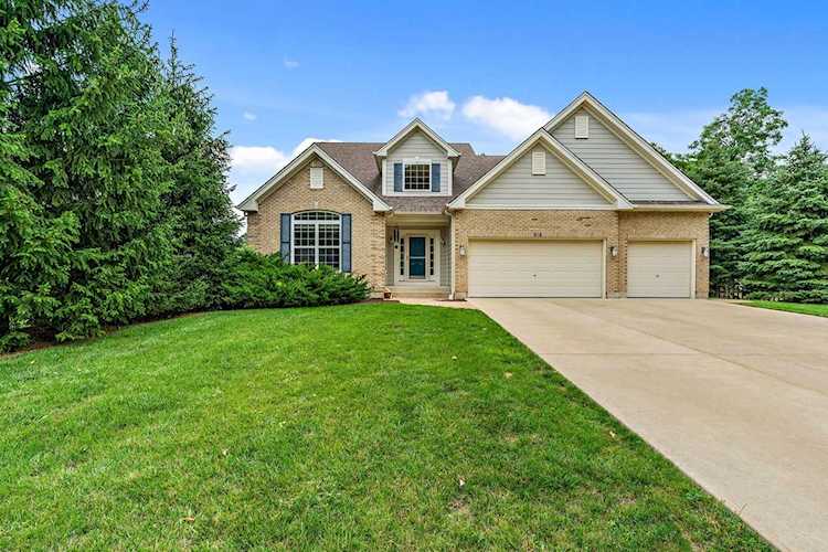 Check out 916 Norge Parkway in Fox River Grove, IL! Photo 1