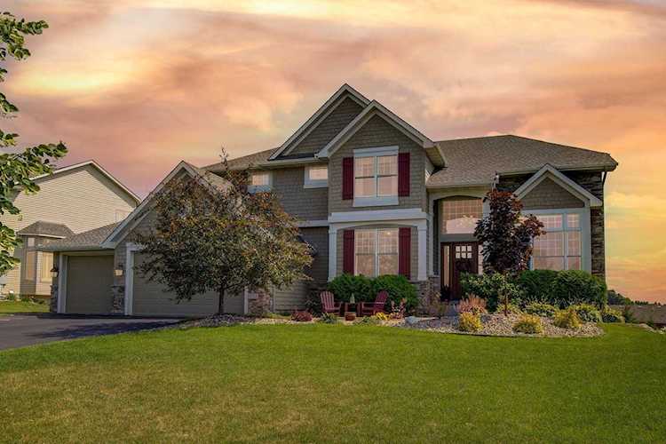 1715 Martingale Lane Victoria, MN 55386