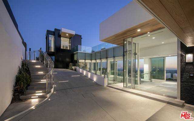1615 Blue Jay Way Los Angeles, CA 90069