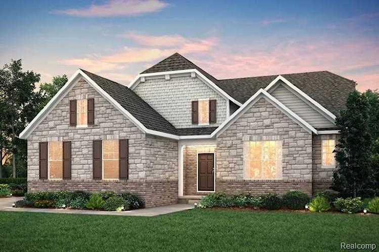 7533 Hardwood Circle Canton Twp, MI 48187 | MLS 2210055747 Photo 1