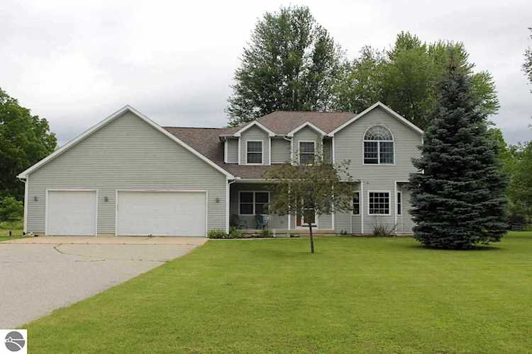 3950 Hiawatha Meadows Drive Mt Pleasant, MI 48858