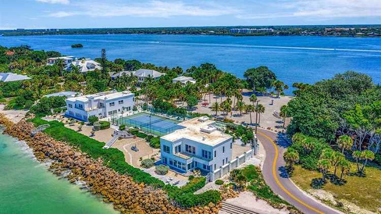 410, 411, 401 N Casey Key Rd Osprey, FL 34229