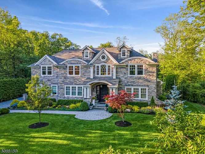 51 Farmstead Rd Short Hills, NJ 07078