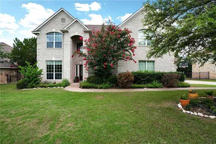 5213 Cypress Ranch BLVD Spicewood, TX 78669
