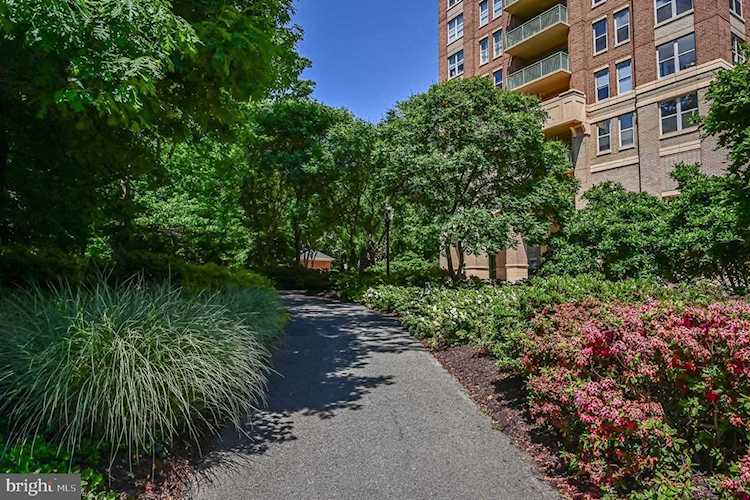 11776 Stratford House Place #704 Reston, VA 20190