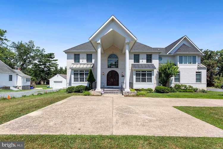 14008 Travilah Rd Rockville, MD 20850