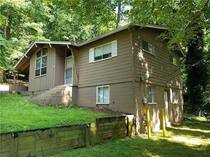 105 Walnut St, Roswell, GA 30075 - Premier Atlanta Real Estate Photo 1