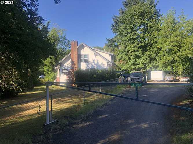 27590 SW Pacific Hwy Sherwood, OR 97140