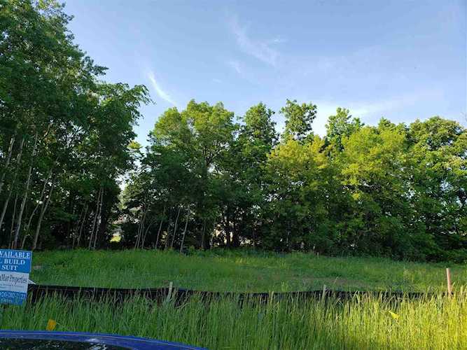 W6353 Kimberly Trl Menasha, WI 54952