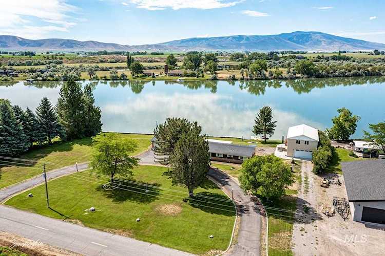 9 W 600 S Rupert, ID 83350