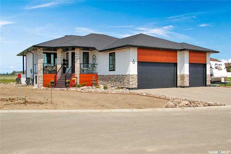 6 Assiniboia Bay Balgonie, SK S0G 0E0