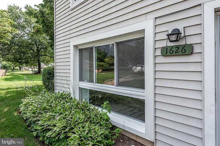1626 Fendall Ct Crofton, MD 21114