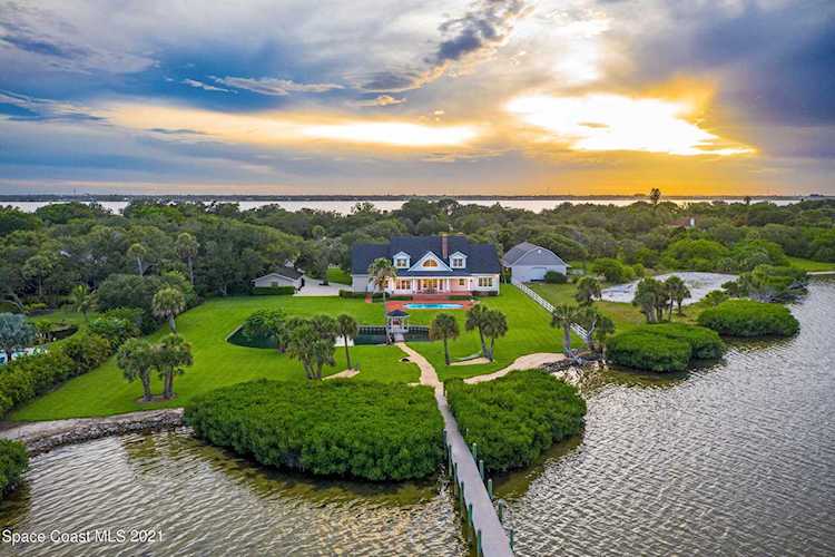 9490 S Tropical Trail Merritt Island, FL 32952