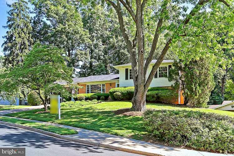 6213 Duntley Place Springfield, VA 22152 | MLS ® VAFX1208932 Photo 1