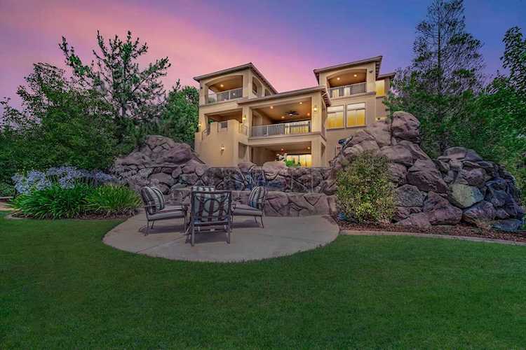 531 Serpa Way Folsom, CA 95630