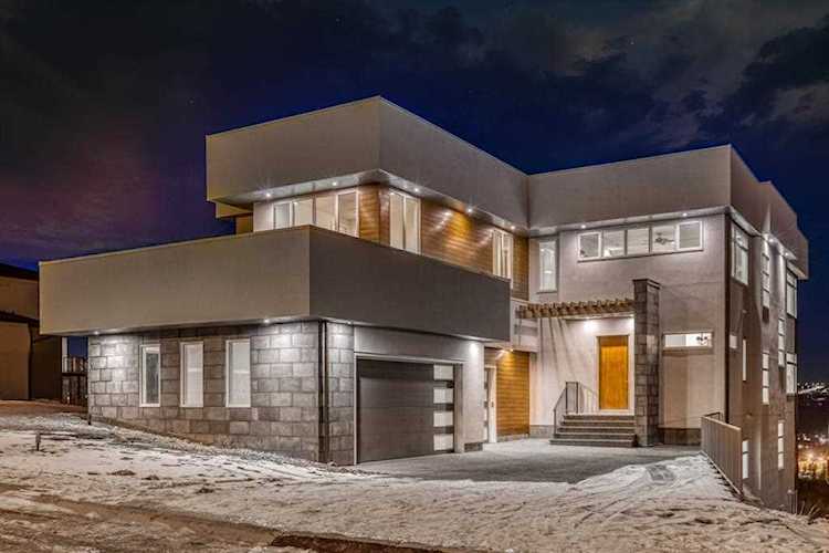 458 Patterson Blvd SW Calgary, AB T3H 3N6