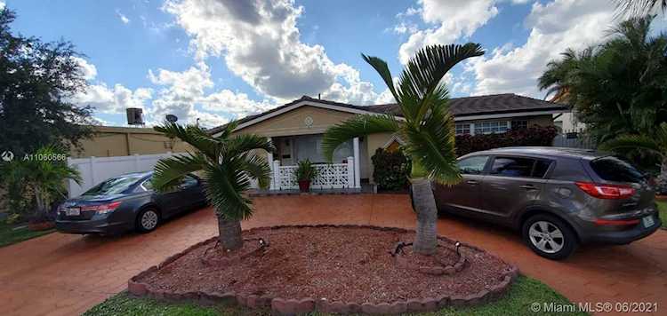 3000 Tarpon Dr Miramar, FL 33023