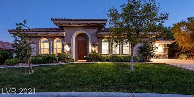 35 Panorama Crest Ave Las Vegas, NV 89135
