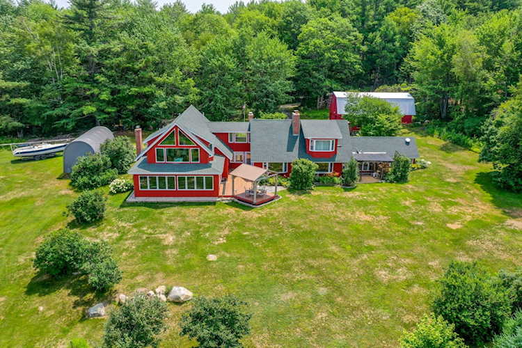 17 Davis Rd Denmark, ME 04022