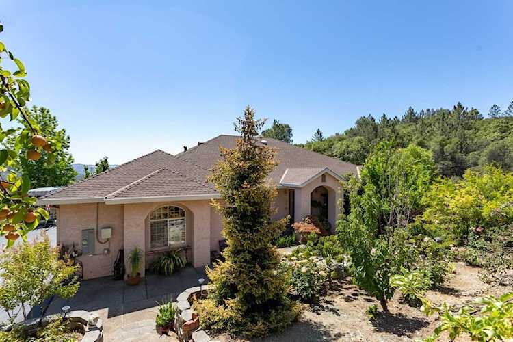 4010 Voyager Way Shingle Springs, CA 95682