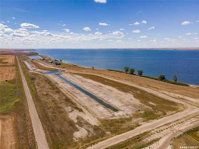 39 Sunset Acres Ln Last Mountain Lake East Side, SK S0G 0Z0