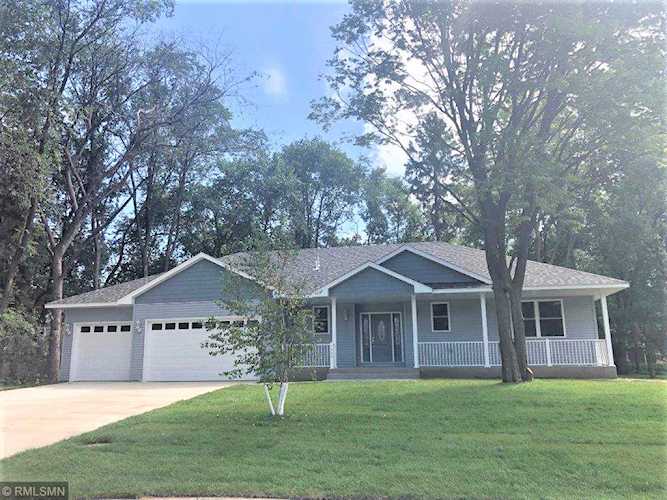 8432 224th Court N Forest Lake, MN 55025