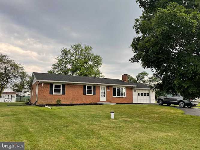 16535 Fairview Rd Hagerstown, MD 21740