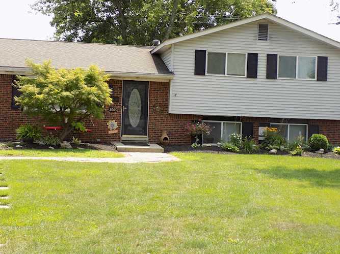 2666 Hubbell Road Columbus, OH 43232 | MLS 221027133 Photo 1