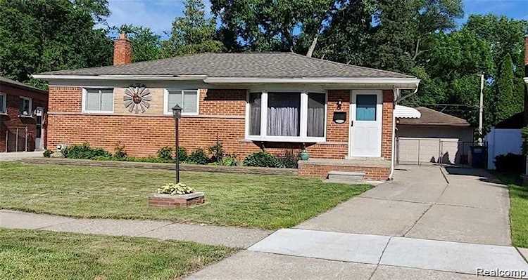29023 Badelt St Westland, MI 48185