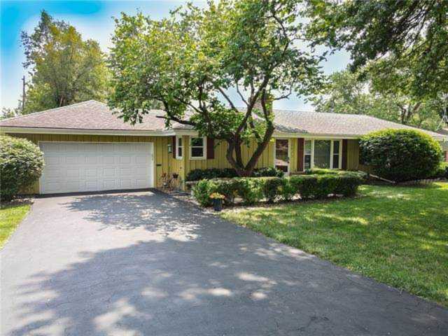 10925 W 51st Terrace Shawnee, KS 66203