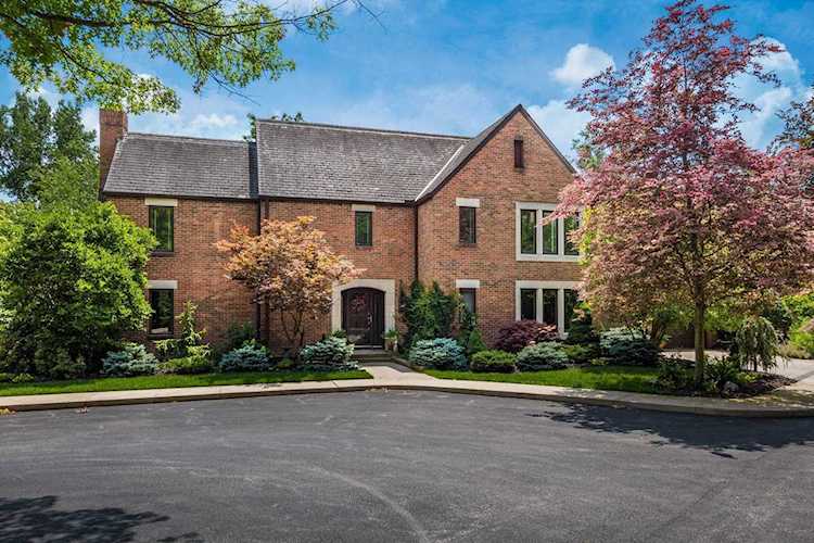 8715 Dunsinane Drive Dublin, OH 43017