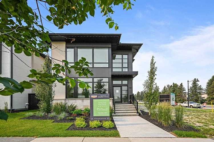 110 Valour Circle SW Calgary, AB T3E 7B6