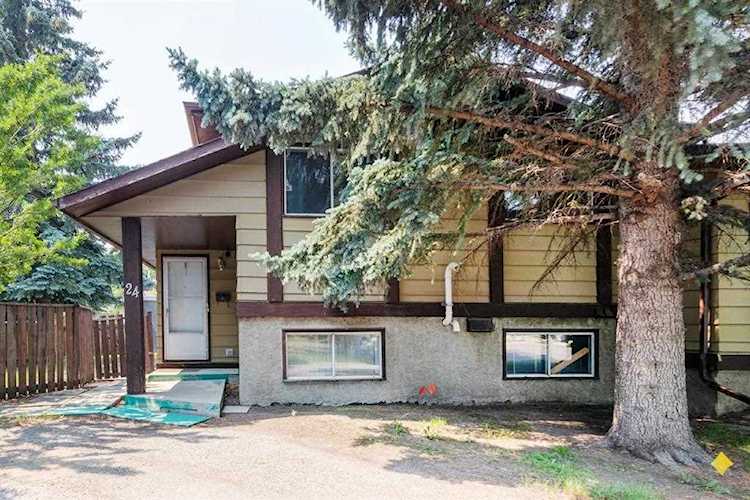 24 Whitebow Place NE Calgary, AB t1y 3g9