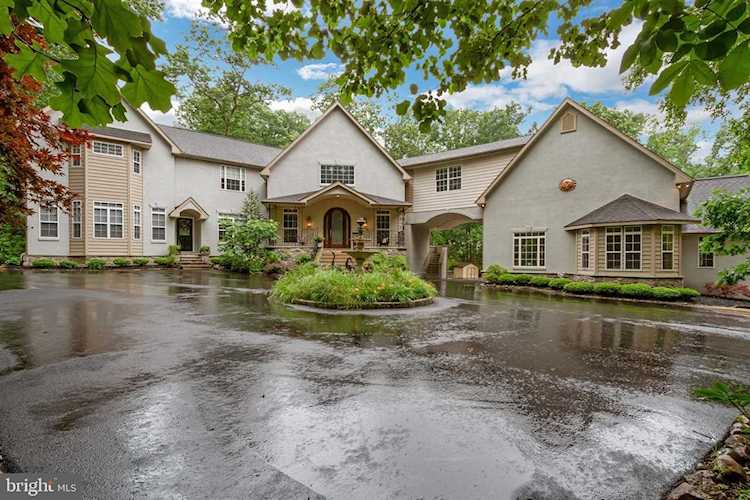 43 Deer Haven Dr Mullica Hill, NJ 08062