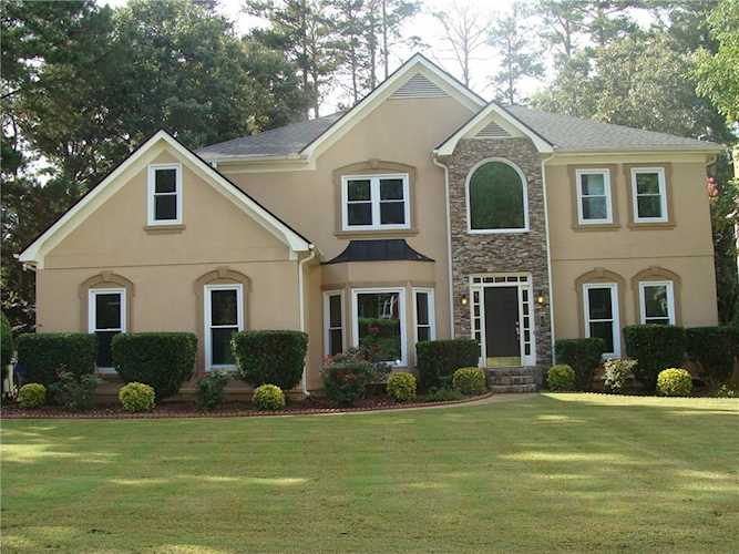 4335 Burgomeister Place Snellville, GA 30039