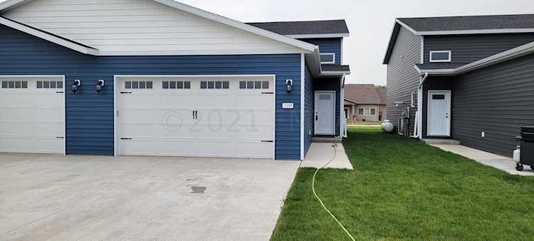110 Sheyenne St Kindred, ND 58051