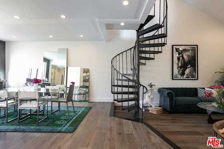 1412 N Crescent Heights Blvd #204 West Hollywood, CA 90046