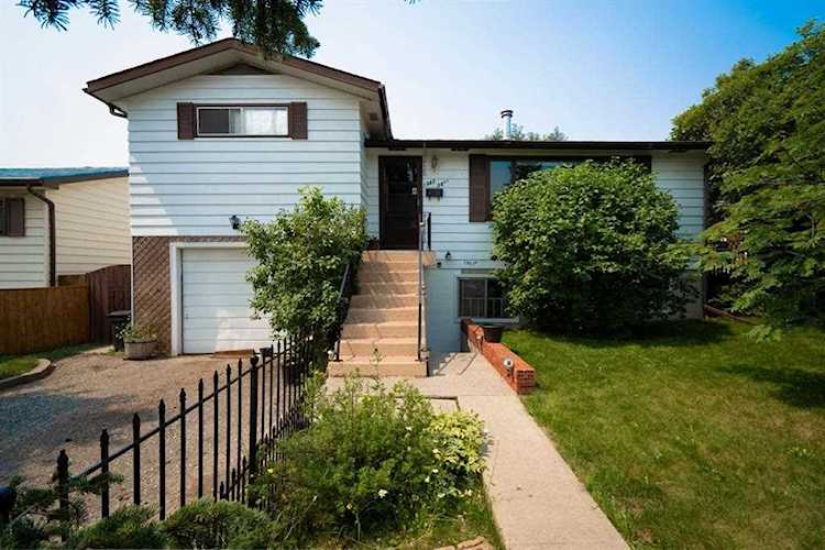 1307 38 St SE Calgary, AB T2A 1G6