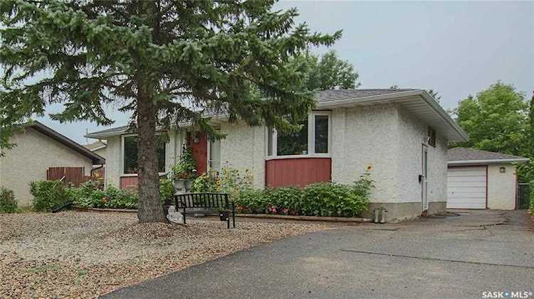 2402 E Dewdney Ave Regina, SK S4N 4V5