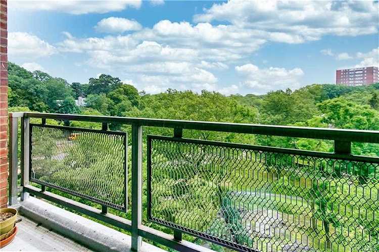 4705 Henry Hudson Parkway #7J Bronx, NY 10471