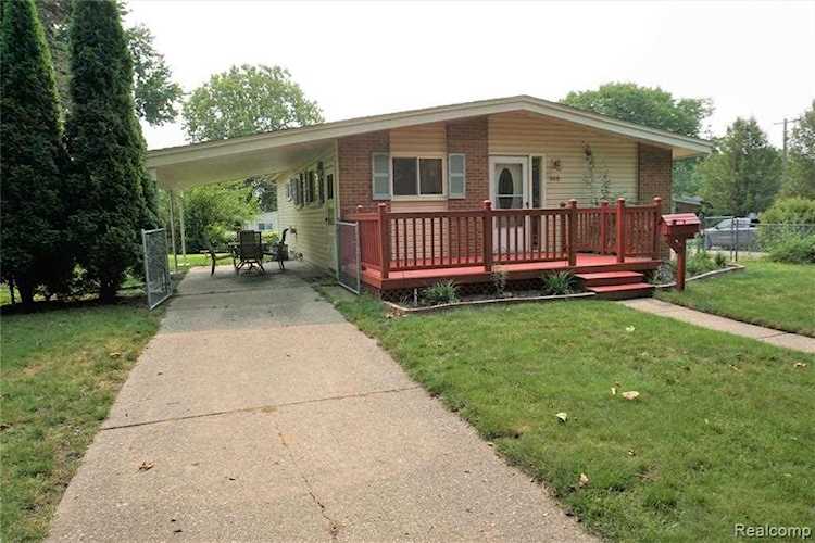 365 S Byfield St Westland, MI 48186