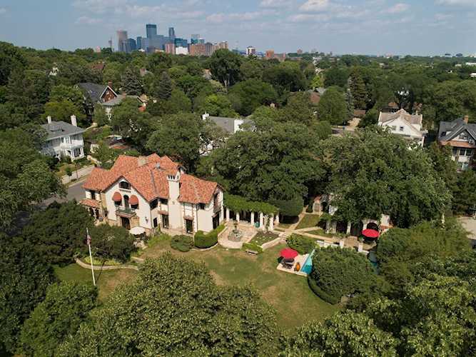 2201 E Lake of The Isles Parkway Minneapolis, MN 55405
