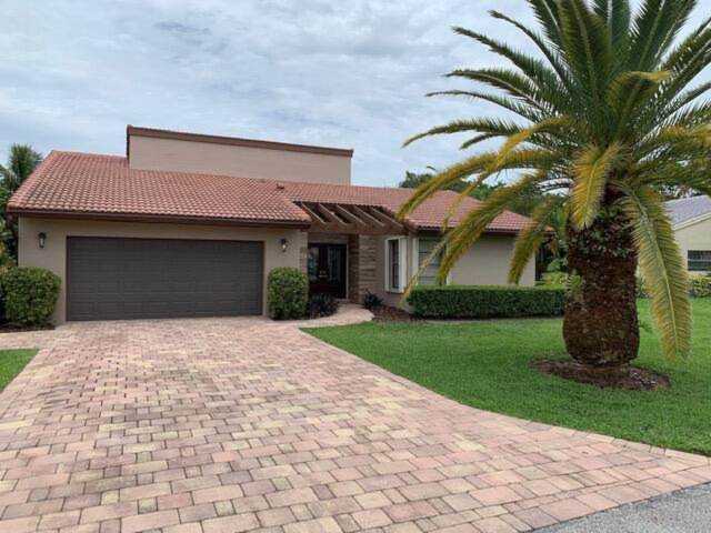 7039 NW 3rd Avenue Boca Raton, FL 33487