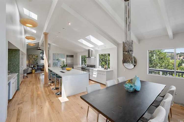 15 Foothill Road San Anselmo, CA 94960