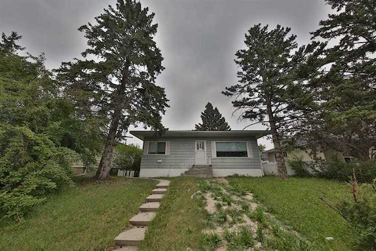 3020 Morley Trl NW Calgary, AB T2M 4H2