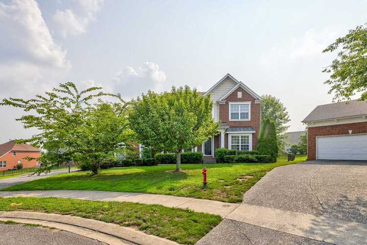 107 Thicket Ln Hendersonville, TN 37075